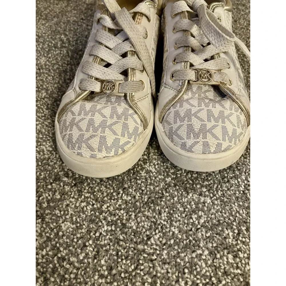Michael Kors Girls Youth Size 1 Lace up Sneakers Shoes‎ Beige Gold MK Logo